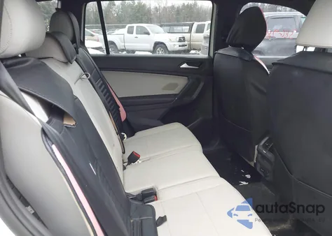 2020 Volkswagen Tiguan 2.0T Se/2.0T Se R-Line Black/2.0T Sel из США, поврежденный, VIN 3VV2B7AX9LM107607